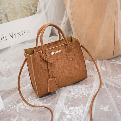 Stylish Crossbody Bag – Modern One-Shoulder Messenger Design