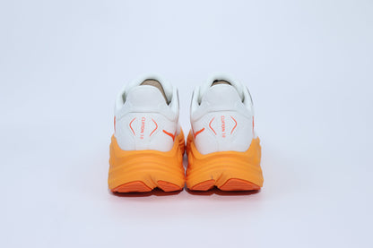 Clifton 10 - HK Unisex Sneakers - Orange