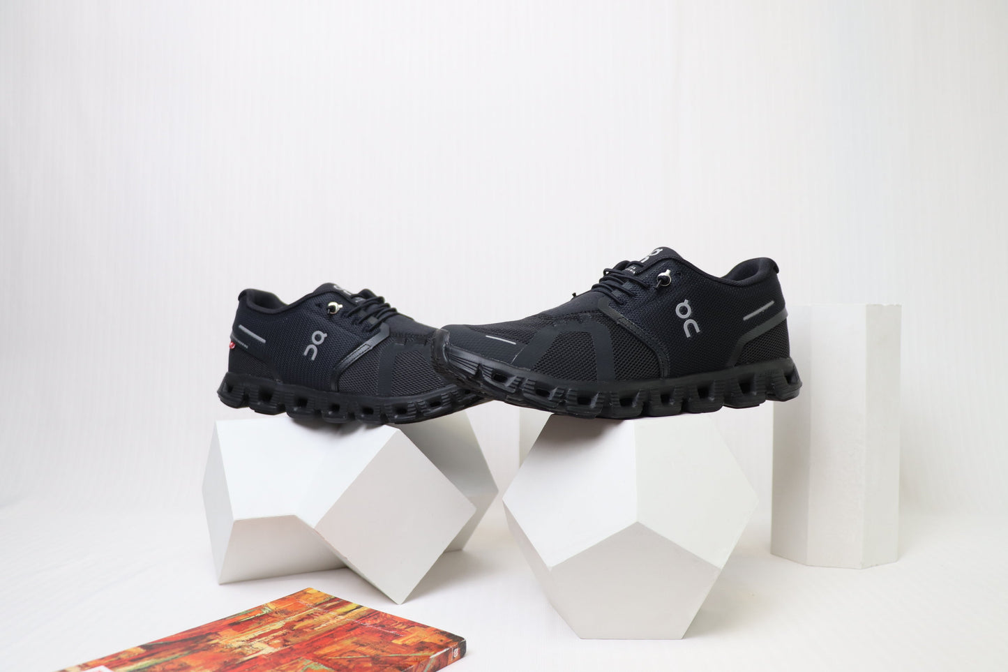 OC 5 - Lightweight Comfort - All Black