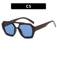 Black tea blue lens