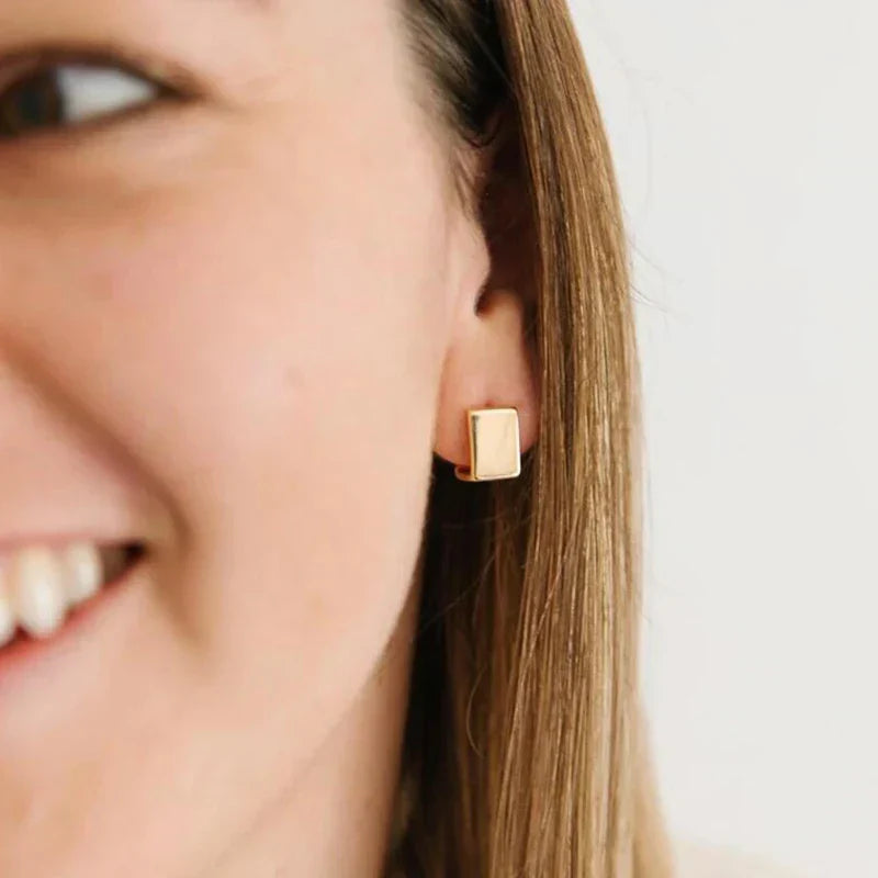 Boucles d'oreilles cube modernes