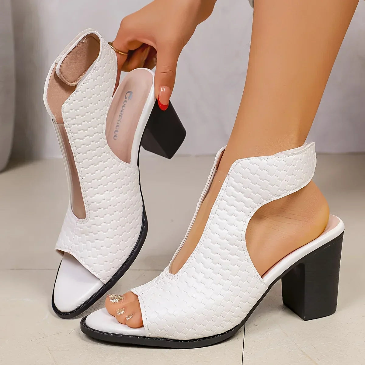 Maison Claire Heel