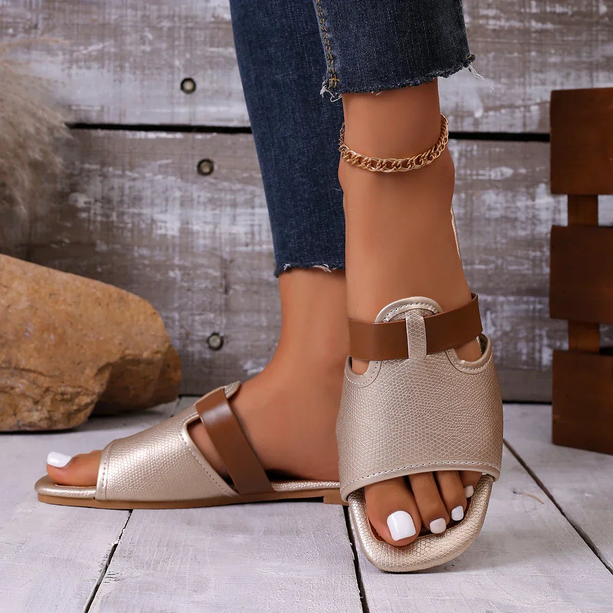 Capri Slide