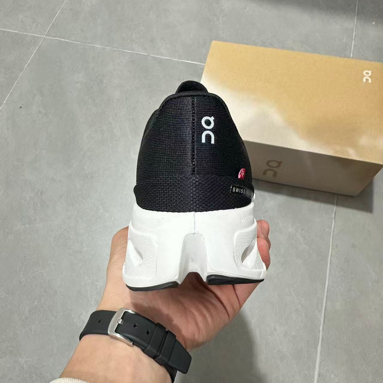 ON Eclipse Running Shoes - Black
